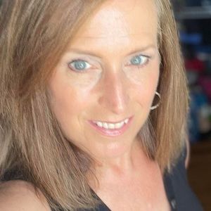 Meet your Posher, Suzanne